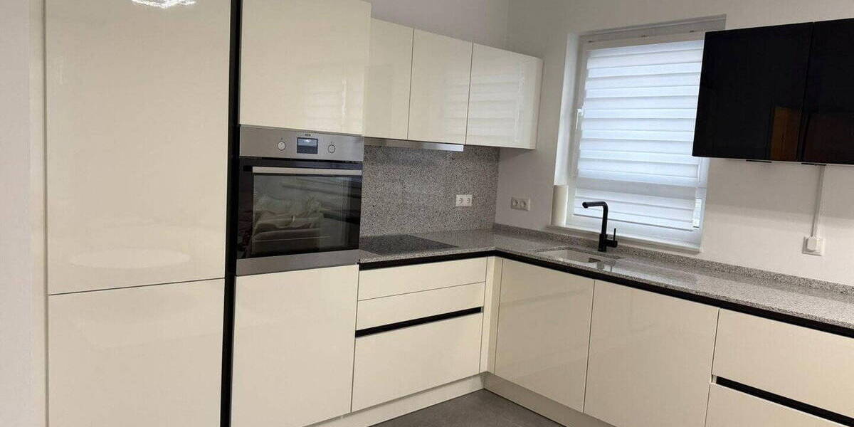 Etagenwohnung Offenbach Bieber - 4 Zimmer, 124 m&sup2;, 2.300&euro; | Angebot:25927060