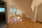 Dachgeschoßwohnung Bruchköbel - 3 Zimmer, 80 m&sup2;, 1.040&euro; | Angebot:26579126