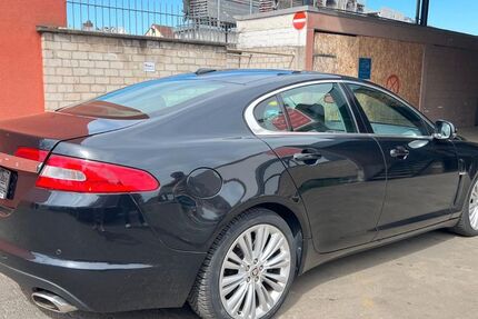 Jaguar XF 121.000 km 9.500 &euro; Frankfurt am Main 65933
