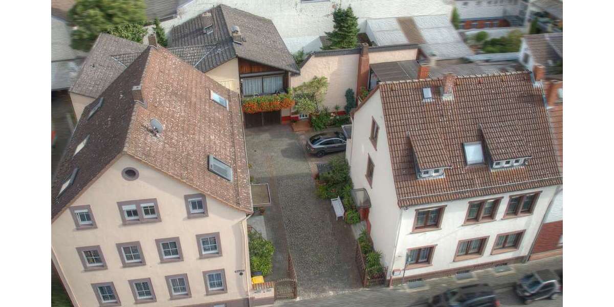 Einfamilienhaus Hanau Großauheim - 18 Zimmer, 674 m&sup2;, 1.349.000&euro; | Angebot:25269010