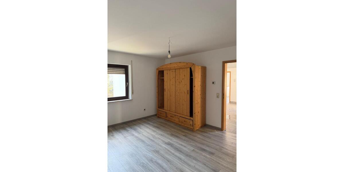 Etagenwohnung Ranstadt - 2 Zimmer, 89 m&sup2;, 890&euro; | Angebot:25918766