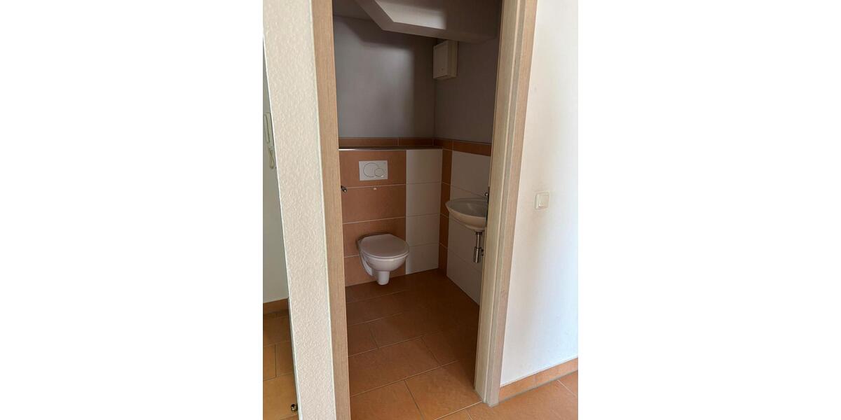 Dachgeschoßwohnung Ortenberg - 3 Zimmer, 97 m&sup2;, 790&euro; | Angebot:26420253
