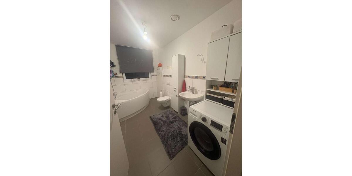 Etagenwohnung Offenbach am Main - 2 Zimmer, 70 m&sup2;, 1.070&euro; | Angebot:25720955