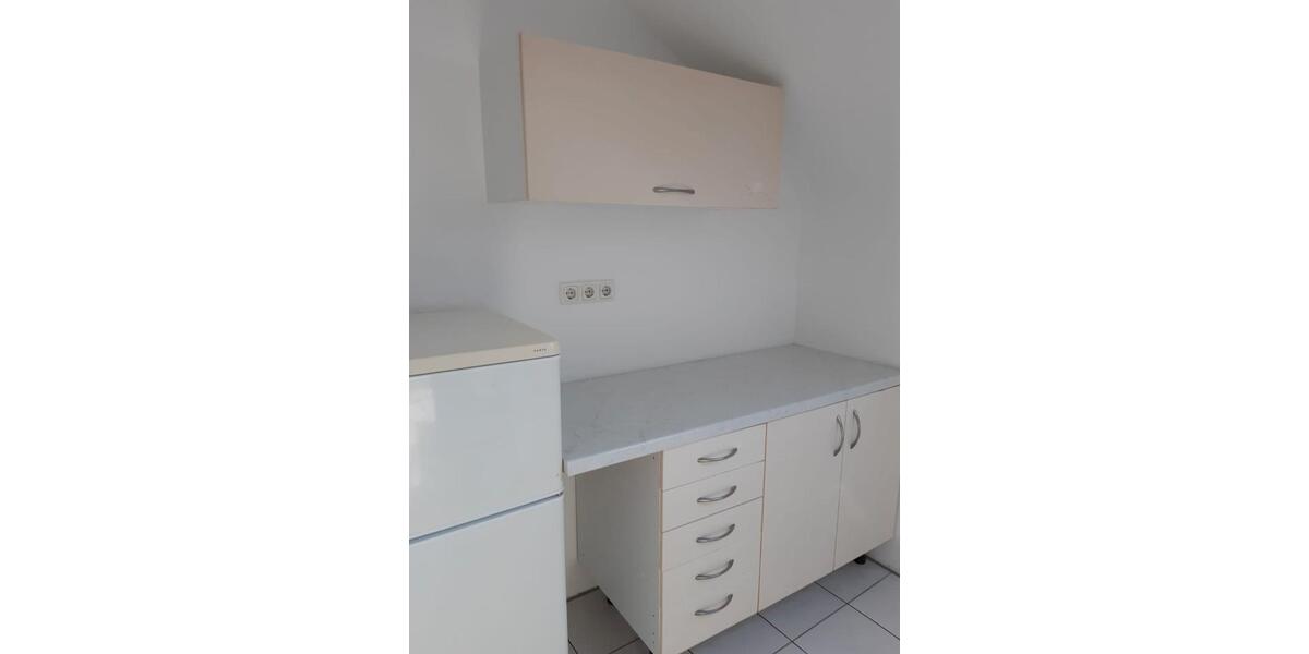 Dachgeschoßwohnung Frankfurt am Main Nord-Ost - 2 Zimmer, 35 m&sup2;, 900&euro; | Angebot:26004085