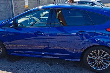 Ford Focus 99.800 km 8.900 &euro; Eschborn 65760