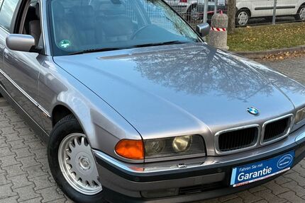 BMW 735 201.387 km 9.850 &euro; Offenbach 63071