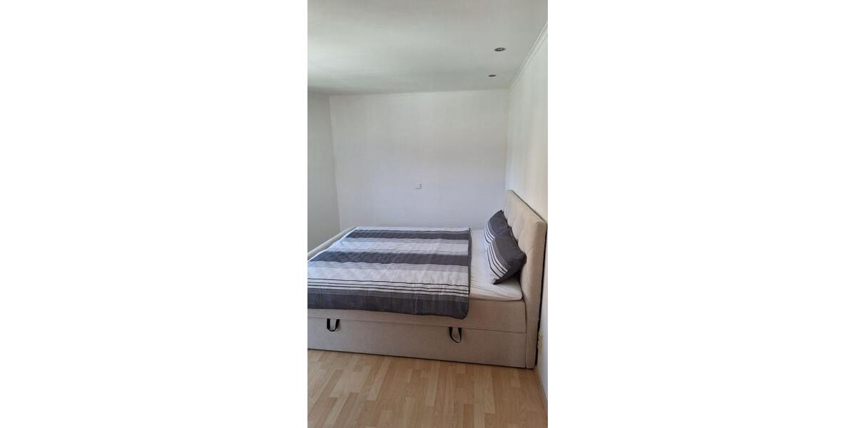 Voll ausgestattete 3 Zi.Whg. (auch Kurzzeitvermietung mögl.)-privat - Etagenwohnung Langenselbold | Angebot:27669794