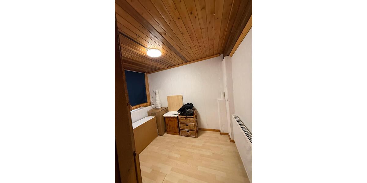 Etagenwohnung Bruchköbel - 3 Zimmer, 65 m&sup2;, 700&euro; | Angebot:27626726