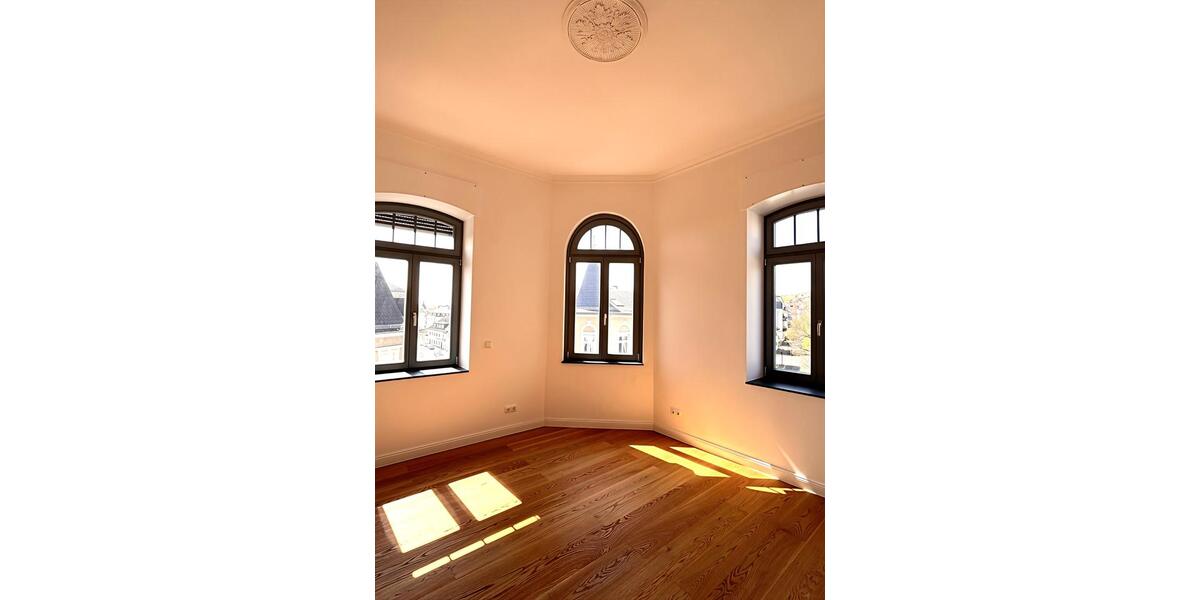 Maisonettenwohnung Bad Nauheim - 7 Zimmer, 183 m&sup2;, 3.000&euro; | Angebot:26235182