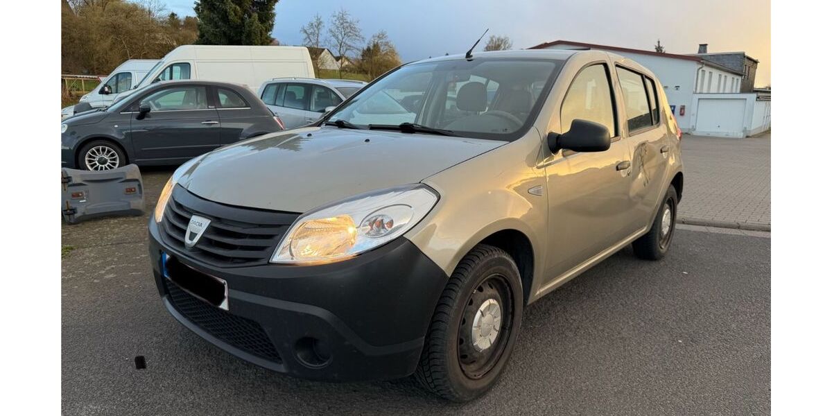 Dacia Sandero 115.000 km 1.600 &euro; Nidderau 61130