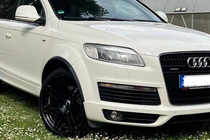 Audi Q7 327.000 km 8.400 &euro; Offenbach 63075
