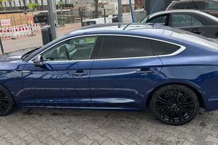 Audi A5 195.500 km 17.900 &euro; Frankfurt 60529