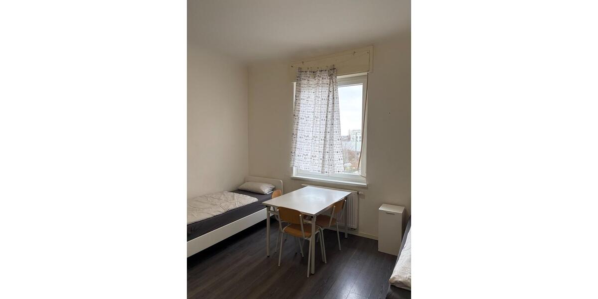 Etagenwohnung Frankfurt am Main Rödelheim - 3 Zimmer, 30 m&sup2;, 750&euro; | Angebot:25394764