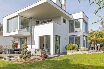 Haus Oberursel - 8 Zimmer, 320 m&sup2;, 2.950.000&euro; | Angebot:26064574