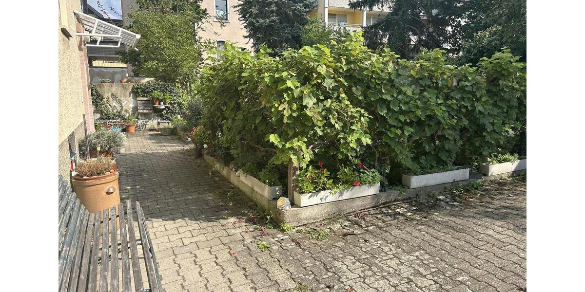 Etagenwohnung Frankfurt am Main Ost - 3 Zimmer, 80 m&sup2;, 1.300&euro; | Angebot:23027842