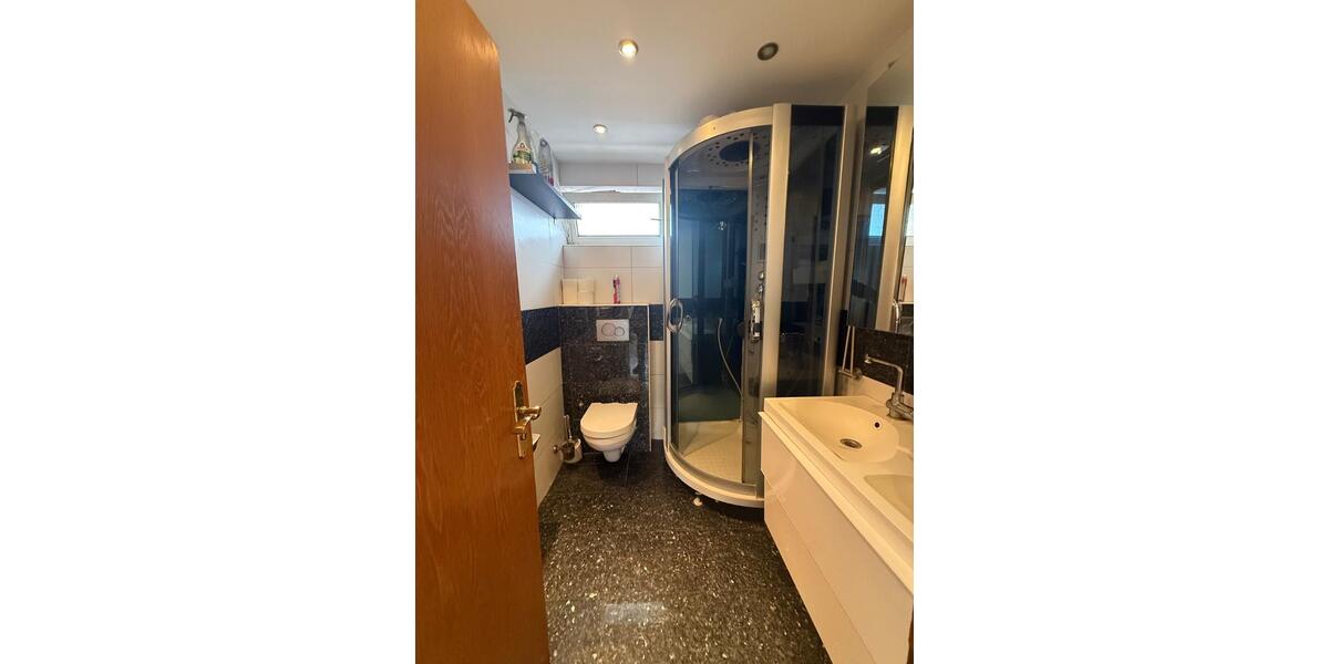 Mehrfamilienhaus, Wohnhaus Obertshausen - 6 Zimmer, 160 m&sup2;, 2.100&euro; | Angebot:26016675