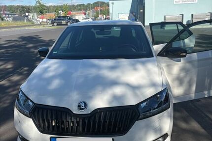Skoda Fabia 99.666 km 10.999 &euro; Kahl 63796