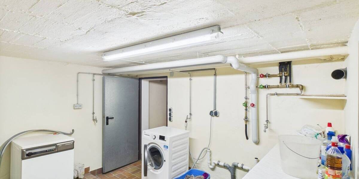 Mehrfamilienhaus, Wohnhaus Hösbach - 9 Zimmer, 215 m&sup2;, 529.000&euro; | Angebot:25698992