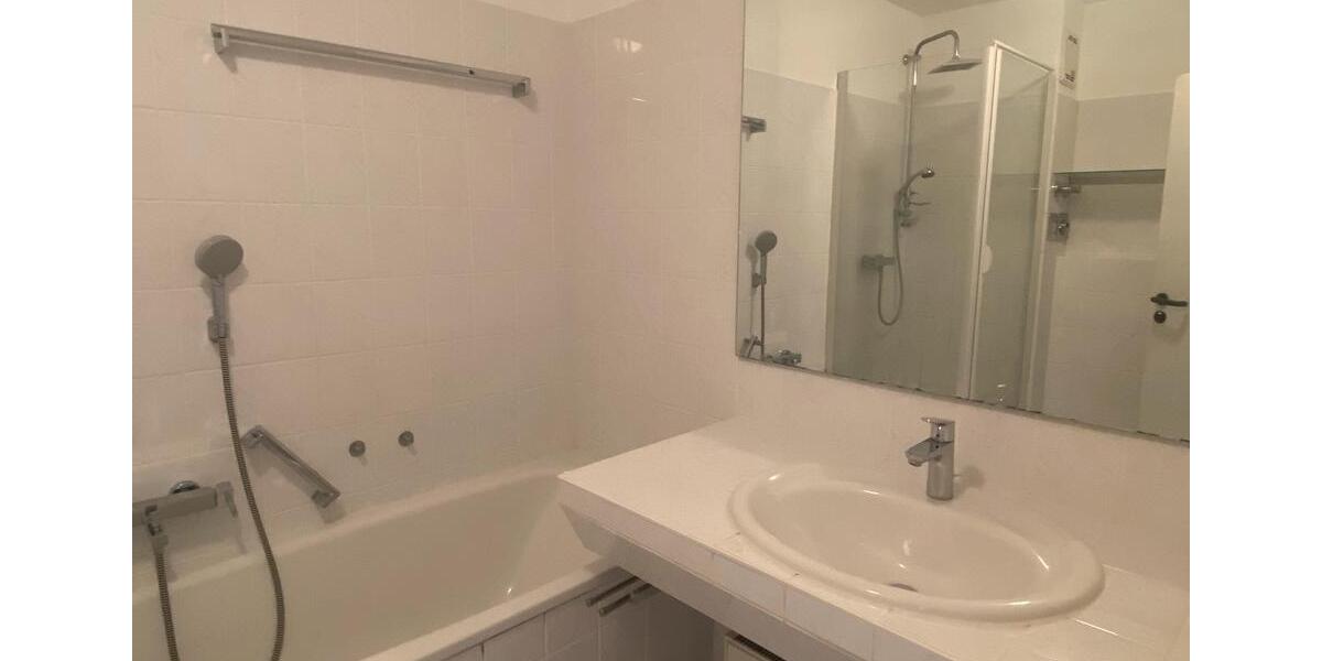 Etagenwohnung Schwalbach am Taunus - 1 Zimmer, 66 m&sup2;, 990&euro; | Angebot:25900858