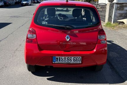 Renault Twingo 108.000 km 2.300 &euro; Gros-Zimmern 64846