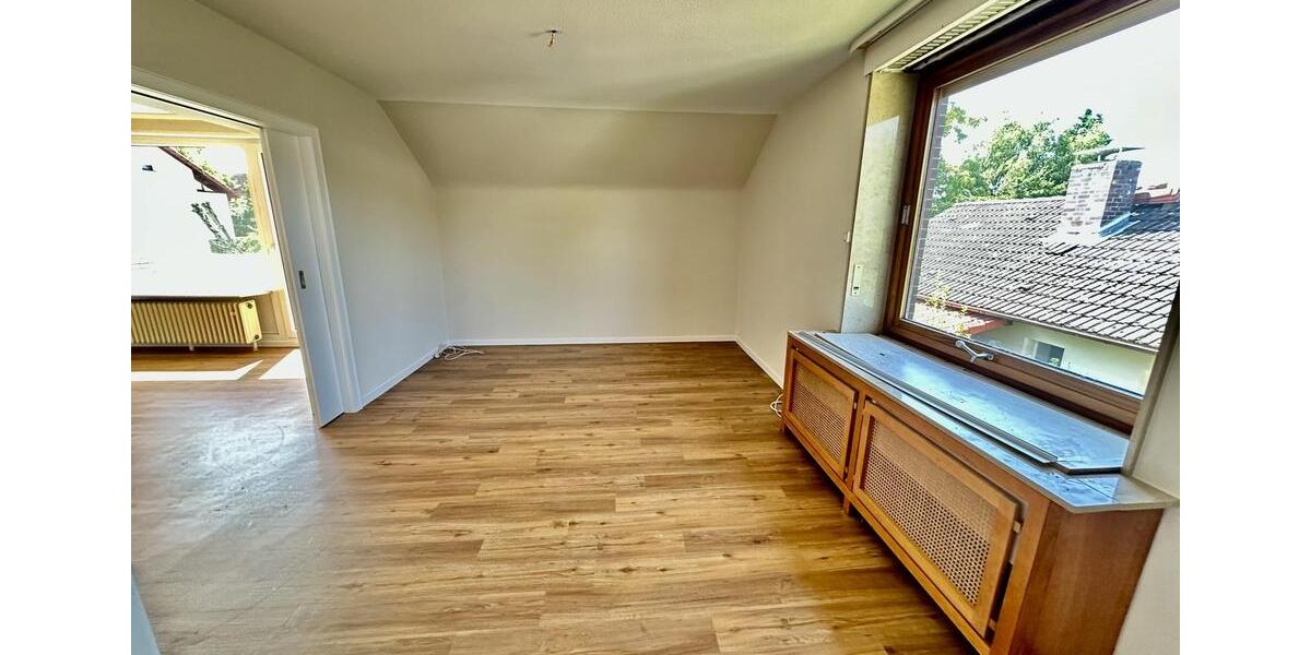 Etagenwohnung Hanau Kesselstadt - 3.5 Zimmer, 101 m&sup2;, 1.200&euro; | Angebot:26042754