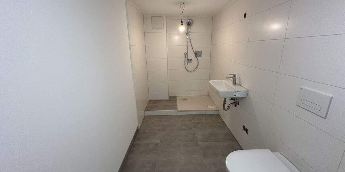 Etagenwohnung Karben Klein-Karben - 4 Zimmer, 170 m&sup2;, 2.050&euro; | Angebot:25665203