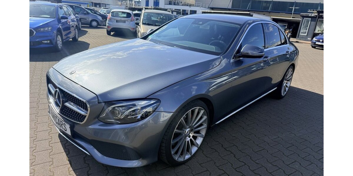 Mercedes-Benz E 220 d Avantgarde/20Zoll/Multibeam/Screen/2Hd 138.121 km 19.999 &euro; Frankfurt 60386