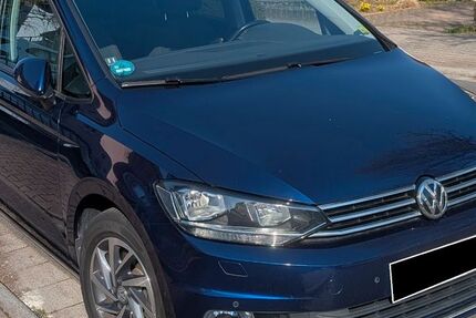 VW Touran 176.000 km 13.499 &euro; Bruchköbel 63486