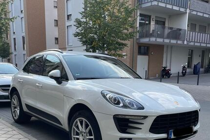 Porsche Macan 104.000 km 28.980 &euro; Frankfurt am Main 60326