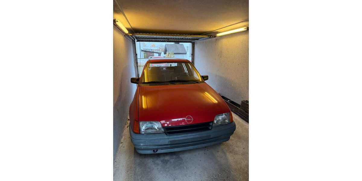 Opel Kadett 80.731 km 1.999 &euro; Rodgau 63110