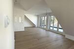 Dachgeschoßwohnung Frankfurt am Main Bergen-Enkheim - 3 Zimmer, 123 m&sup2;, 2.490&euro; | Angebot:25870894