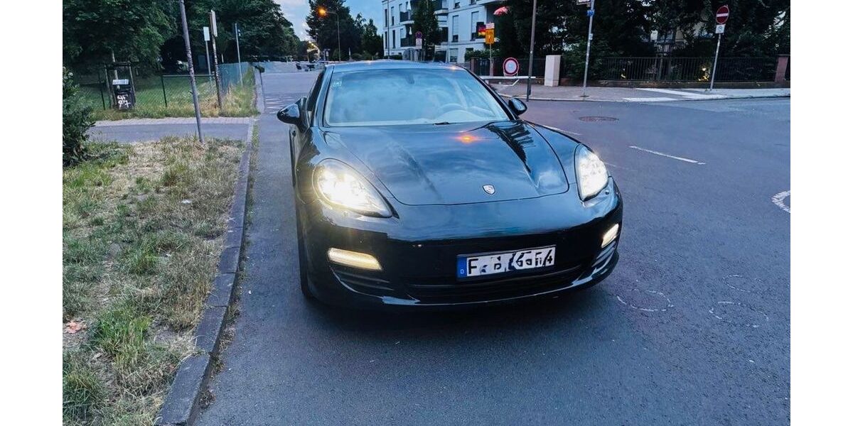 Porsche Panamera 203.000 km 23.999 &euro; Frankfurt am Main 60528