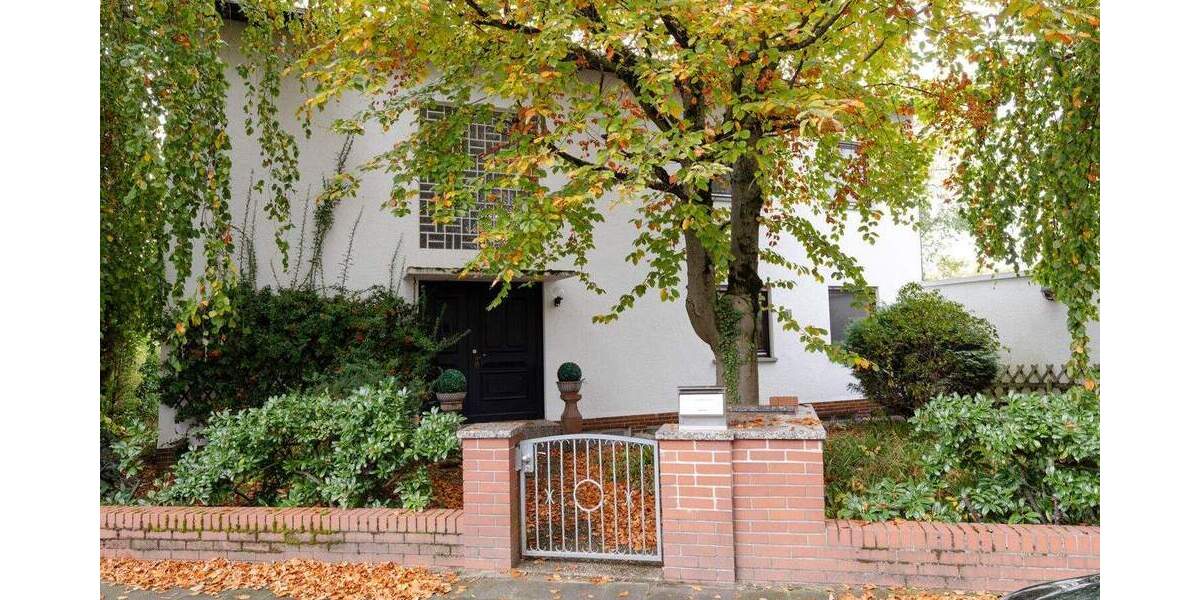 Einfamilienhaus Dreieich Götzenhain - 8 Zimmer, 211 m&sup2;, 1.098.000&euro; | Angebot:25688989