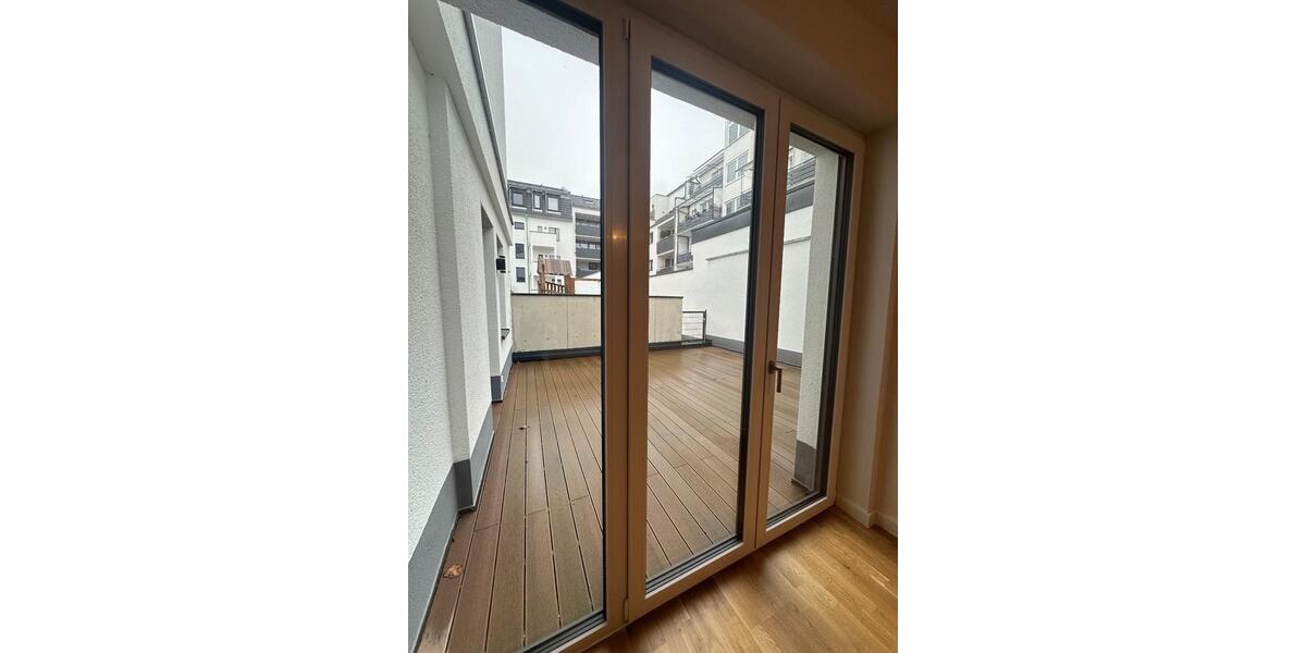 Erdgeschoßwohnung Aschaffenburg Österreicher Kolonie - 3 Zimmer, 150 m&sup2;, 1.600&euro; | Angebot:23398199