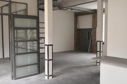 Wohnung Frankfurt am Main Gallus - 2 Zimmer, 110 m&sup2;, 1.750&euro; | Angebot:25978651