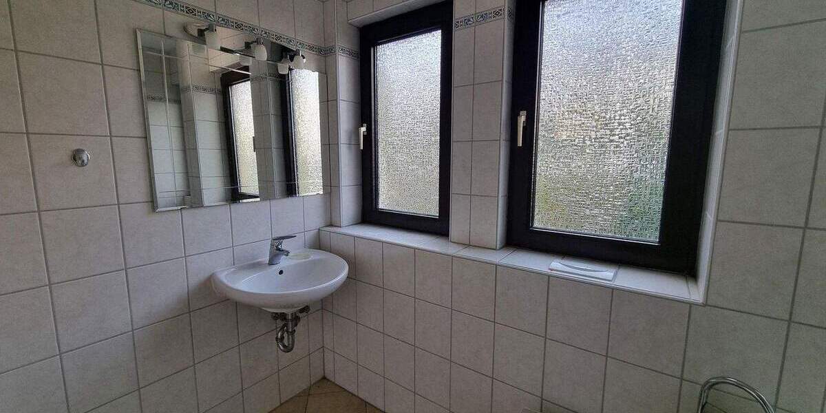 Einfamilienhaus Kronberg im Taunus Kronberg - 1 Zimmer, 200 m&sup2;, 1.100.000&euro; | Angebot:25712019