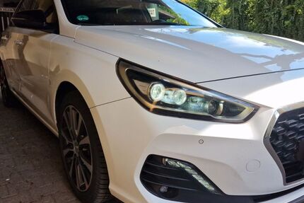 Hyundai i30 135.000 km 11.999 &euro; Neu isenburg 63263