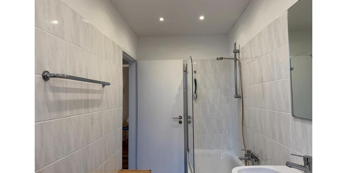 Etagenwohnung Frankfurt am Main Innenstadt - 3 Zimmer, 90 m&sup2;, 2.390&euro; | Angebot:25512351