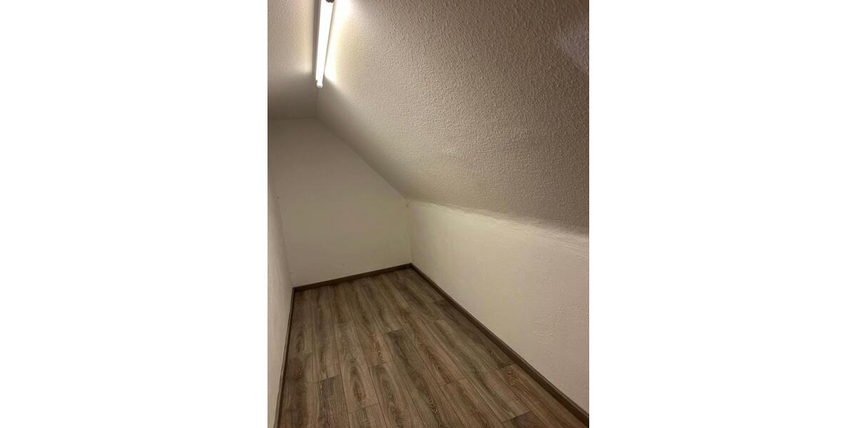 Etagenwohnung Ranstadt - 3 Zimmer, 89 m&sup2;, 890&euro; | Angebot:25881427