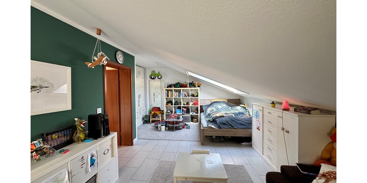 Friedrichsdorf: Großzügige Doppelhaushälfte mit separater Einliegerwohnung! - Doppelhaushälfte Friedrichsdorf | Angebot:25987215