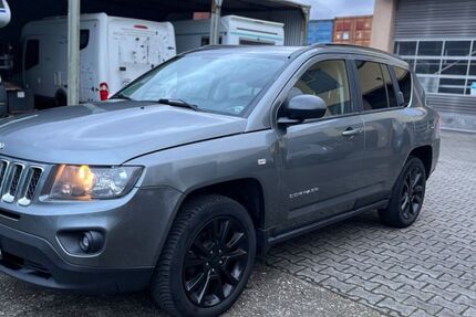 Jeep Compass 173.000 km 5.990 &euro; Frankfurt am Main 65933