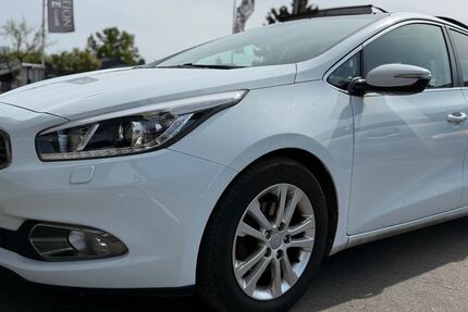 Kia ceed / Ceed 80.000 km 7.499 &euro; Frankfurt am Main 60386