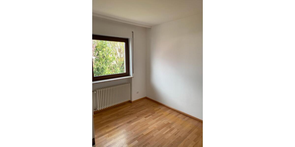 Reihenhaus Bad Vilbel - 4 Zimmer, 106 m&sup2;, 1.950&euro; | Angebot:24713804