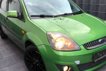 Ford Fiesta 75.800 km 2.300 &euro; Hanau 63457