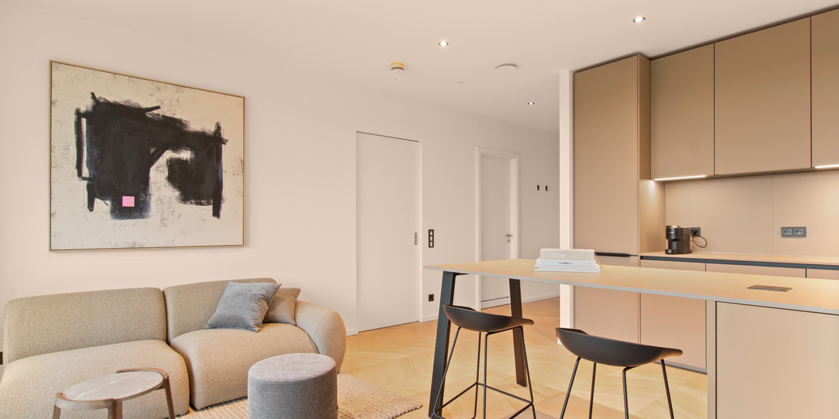 Etagenwohnung Frankfurt am Main Ostend - 2 Zimmer, 63 m&sup2;, 2.570&euro; | Angebot:25690766