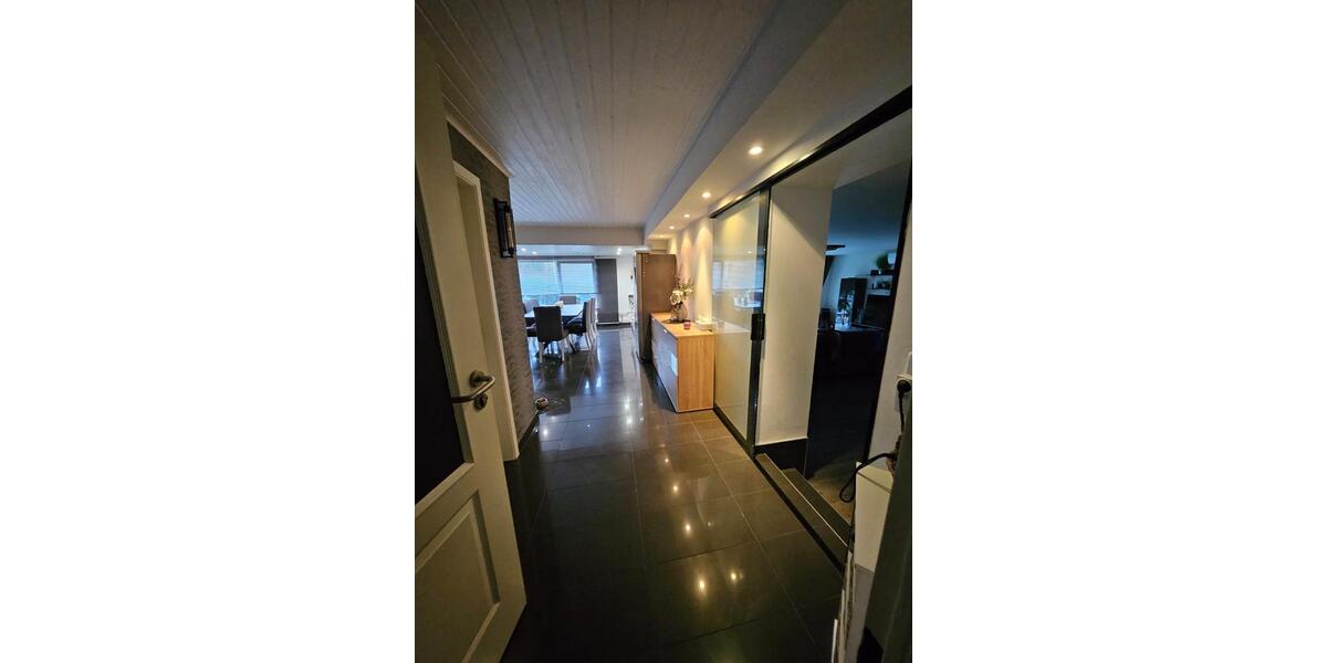 Erdgeschoßwohnung Gründau - 3 Zimmer, 120 m&sup2;, 1.300&euro; | Angebot:25179922