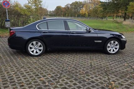 BMW 750 117.250 km 23.200 &euro; Mühlheim 63165