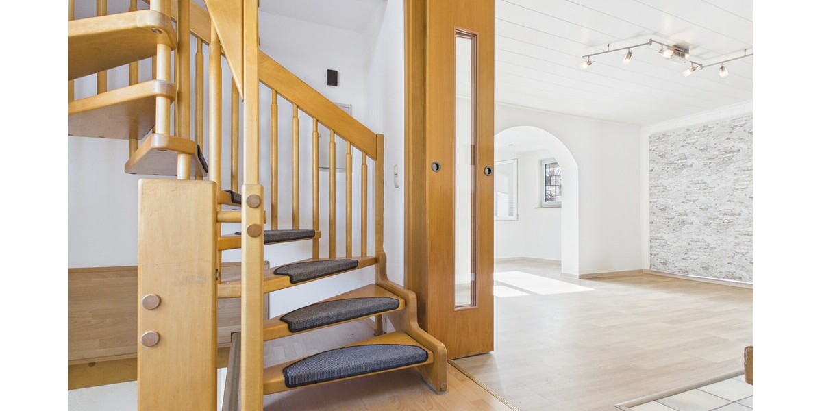 Doppelhaushälfte mit Garten und Nebengebäude – flexibel nutzbar für Familien - Doppelhaushälfte Rodgau | Angebot:25853370