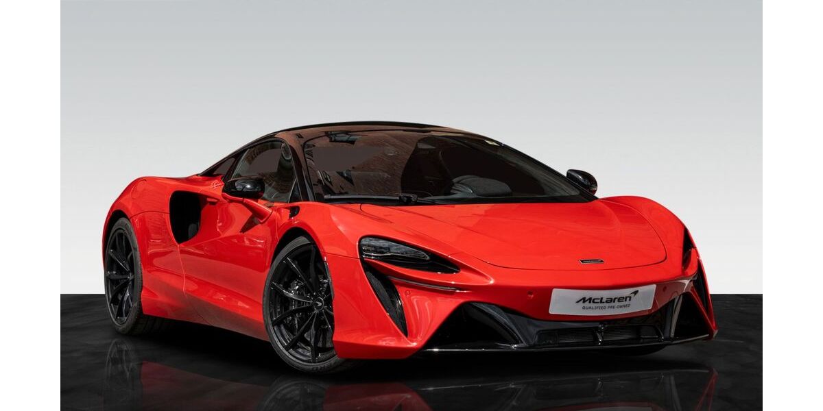 McLaren Artura 6.900 km 235.700 &euro; Frankfurt 60386