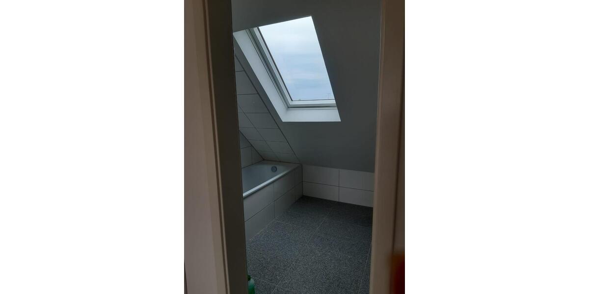 Dachgeschoßwohnung Mühlheim am Main - 2 Zimmer, 72 m&sup2;, 1.020&euro; | Angebot:27628045